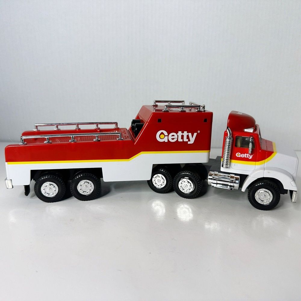1995 Limited Edition Getty Toy Race Car Carrier Missing Car - Picture 2 of 6